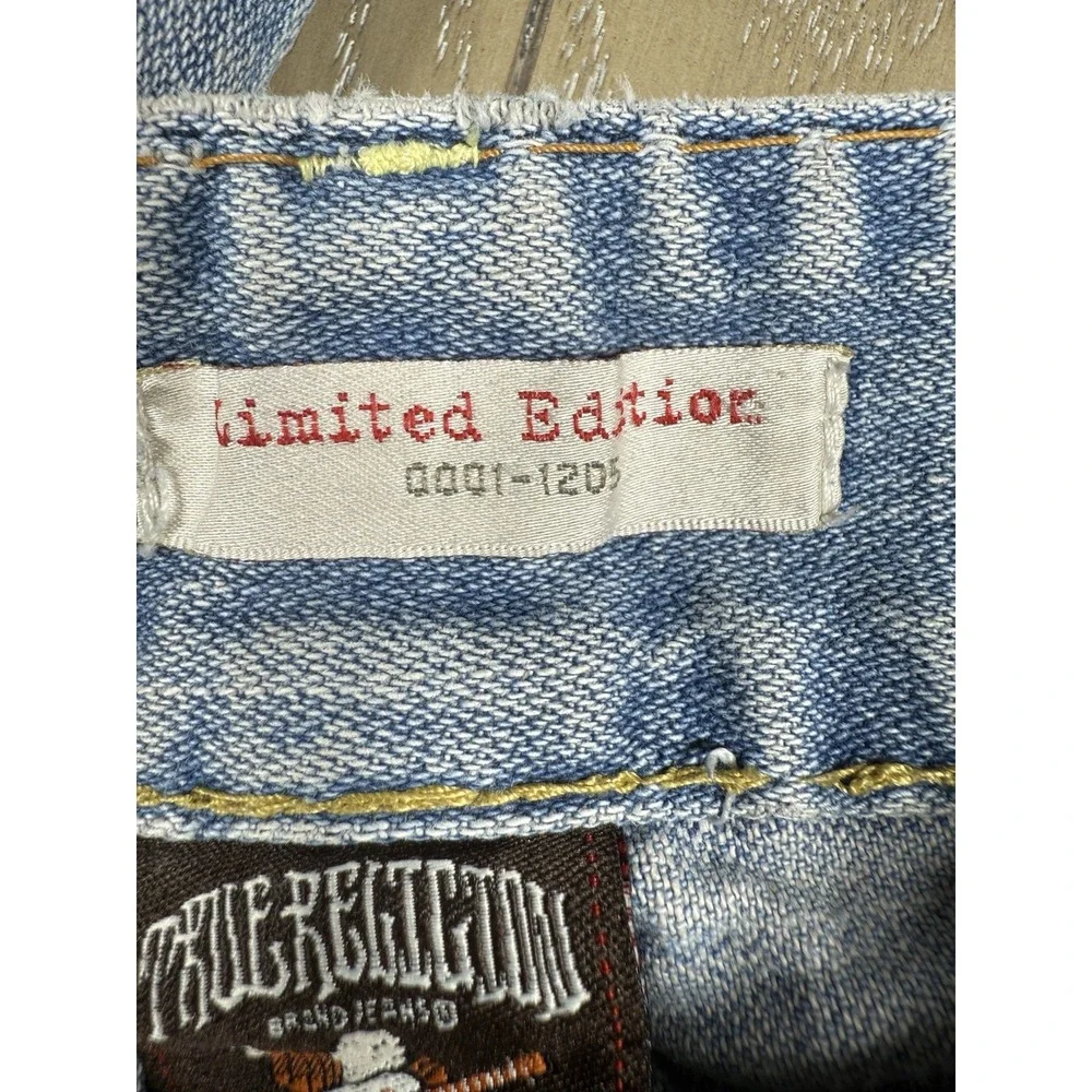 True Religion Jeans Mens 32 Light Wash Blue Limited Edition Big T Straight‎ Leg
